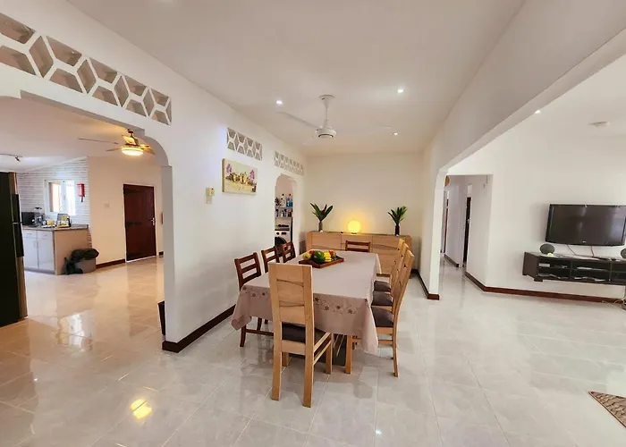 Kaz Memel Villa