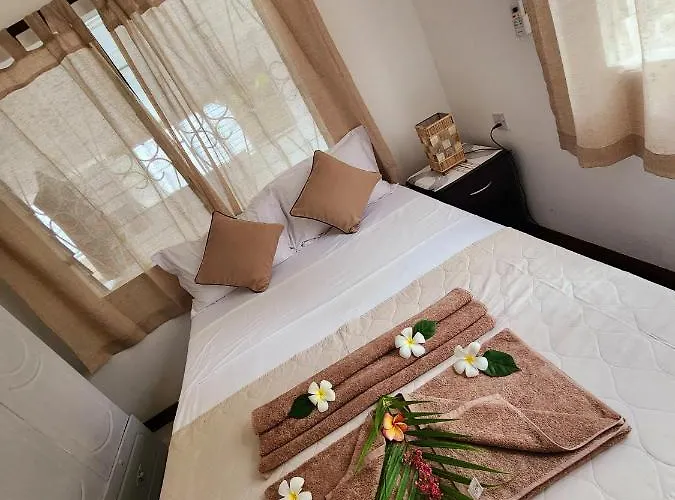 Kaz Memel Villa