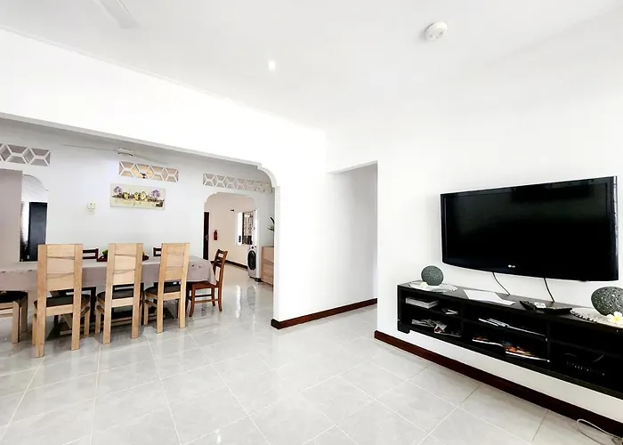 Kaz Memel Villa Beau Vallon (Mahe)