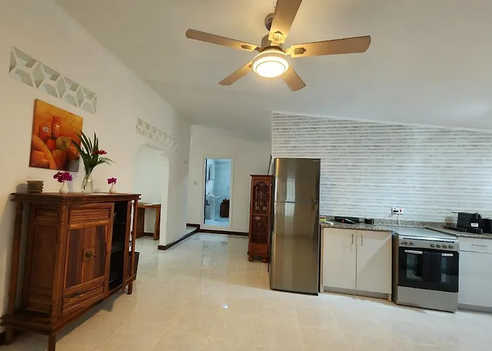 Kaz Memel Villa