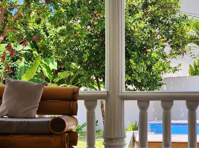 Kaz Memel Beau Vallon (Mahe)