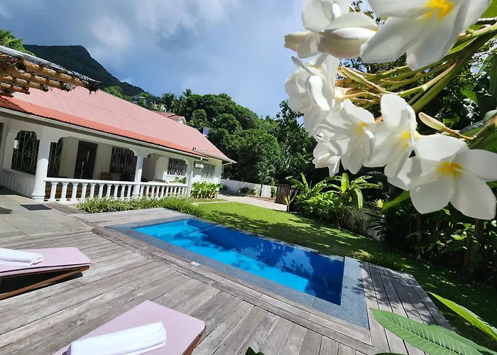 Villa Kaz Memel Beau Vallon (Mahe)